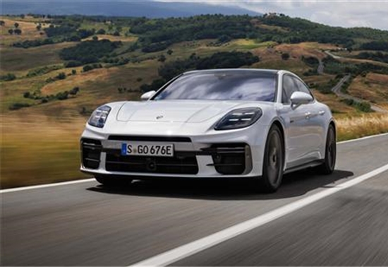 ʱPanamera Turbo S E-Hybridͼ